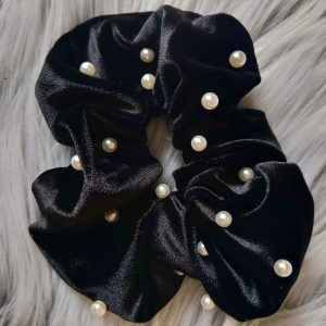 Scrunchie s perlami