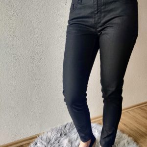Ženske jeans hlače Vila